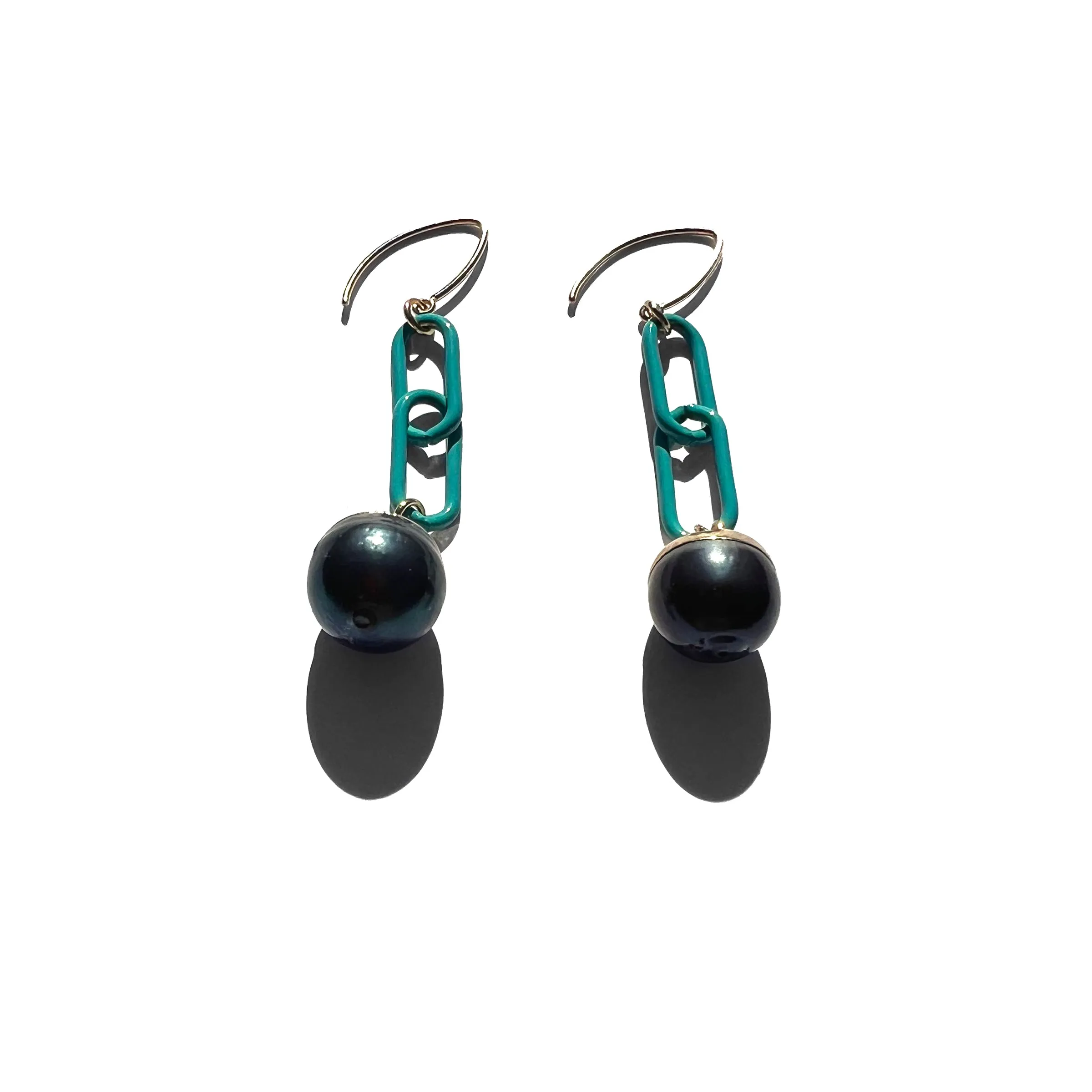 MPR x THE IMAGINARIUM: Peacock Pearl on Teal Chain Earrings