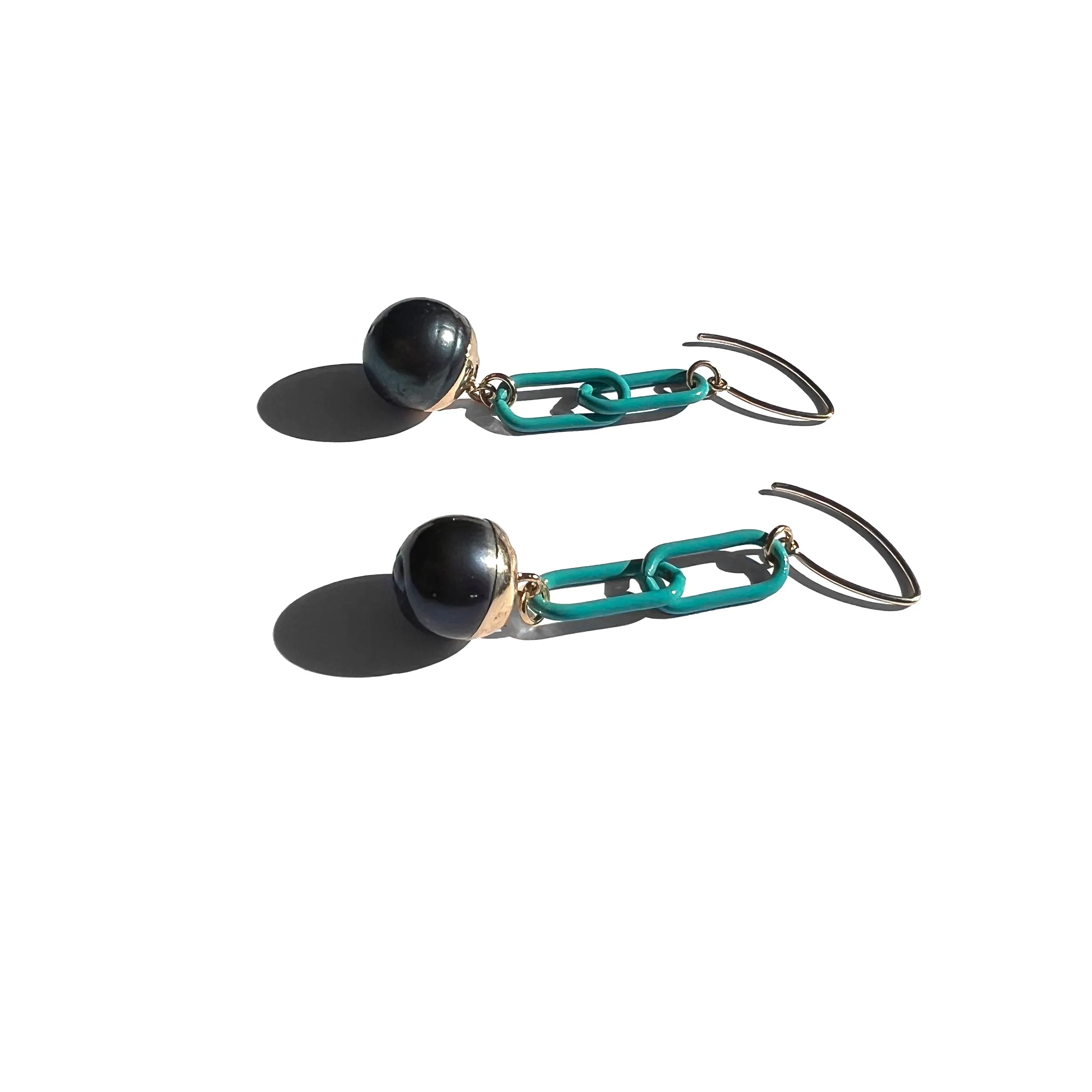 MPR x THE IMAGINARIUM: Peacock Pearl on Teal Chain Earrings