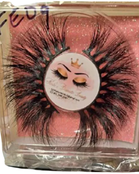 Women Dramatic Beauty lashes