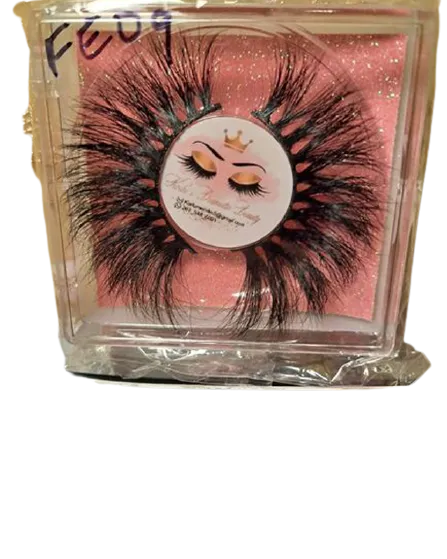 Women Dramatic Beauty lashes